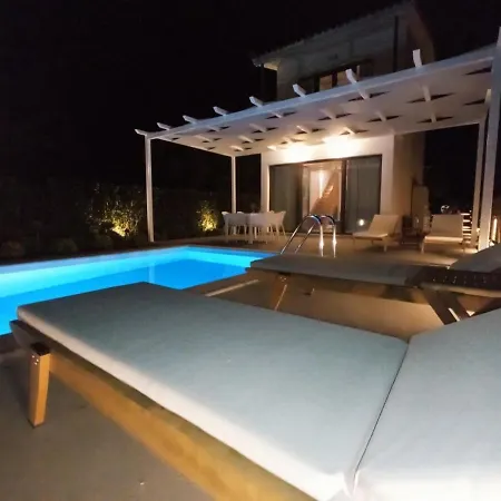 Penelope - Private Pool Near Stafilos Villa Stafylos