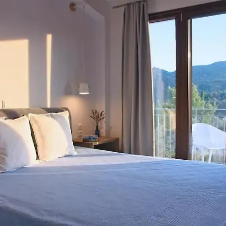 Villa Penelope - Private Pool Near Stafilos Stafylos