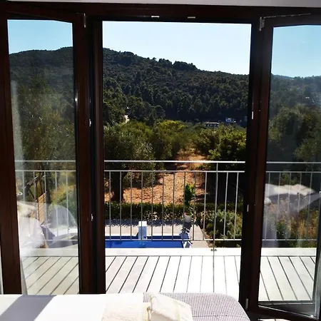 Penelope - Private Pool Near Stafilos Villa